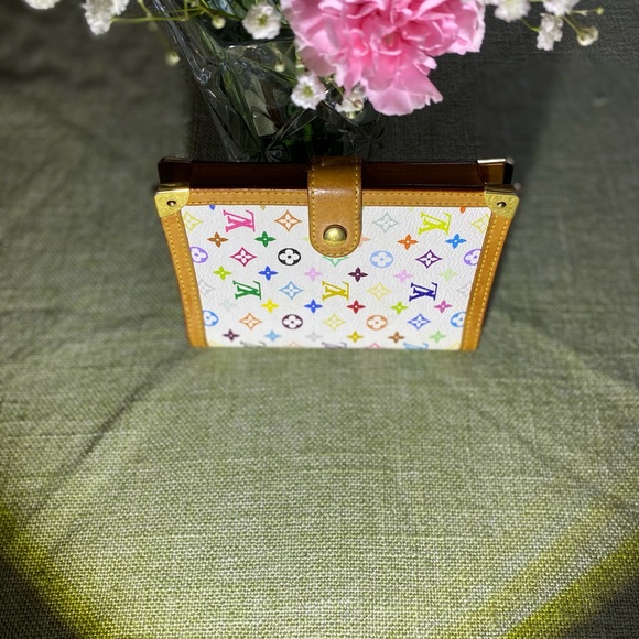 Louis Vuitton  Limited Edition Takashi Murakami Agenda - Picture 1 of 16